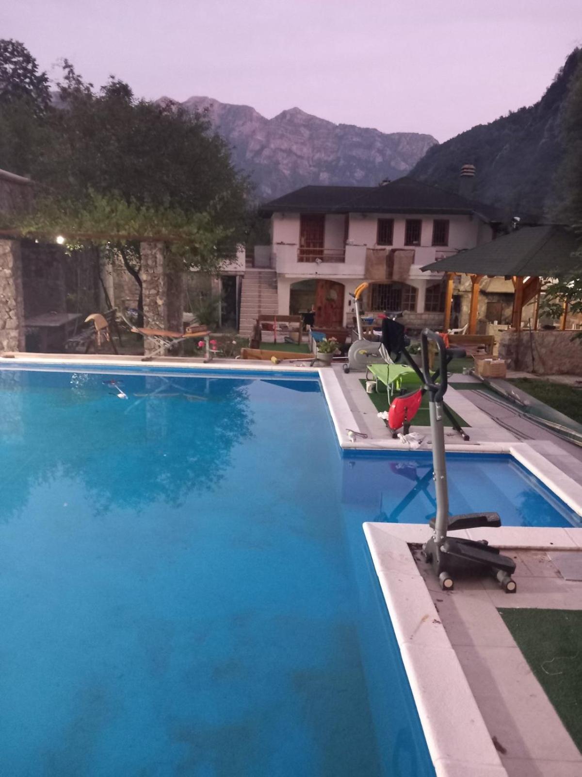 Kuca Za Odmor Sa Bazenom Diva Grabovica Villa Jablanica Ngoại thất bức ảnh